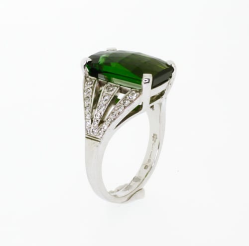 18ct white gold green tourmaline & diamond ring