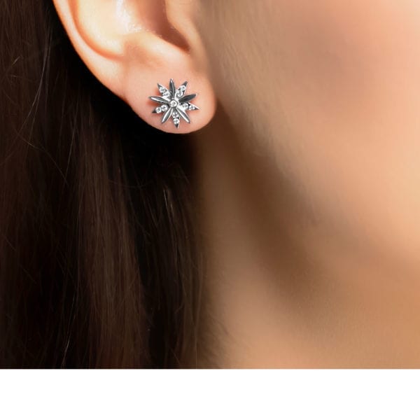 9ct white gold diamond velvet leaf snowflake stud earrings
