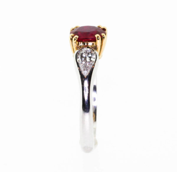 18ct white gold red ruby & diamond ring