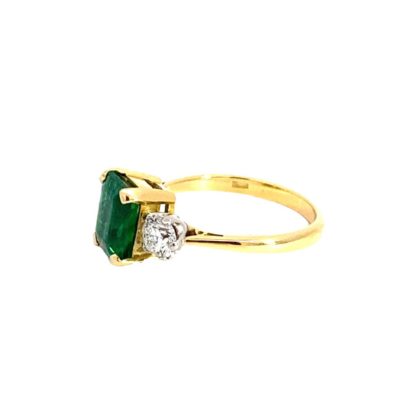 18ct Yellow Gold 2.16ct Emerald & 0.80ct Diamond Ring