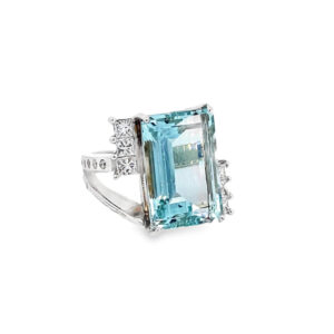 Preloved 14ct Aquamarine & Diamond Dress Ring