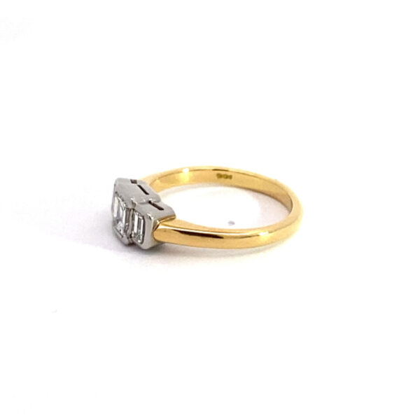 Preloved 18ct Yellow Gold Emerald Diamond 3 Stone Ring