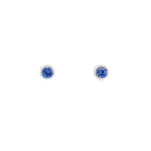 18ct White Gold Blue Sapphire Stud Earrings